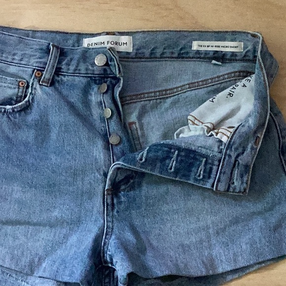 Denim Forum th ex boyfriend hi rise micro short - Picture 1 of 3